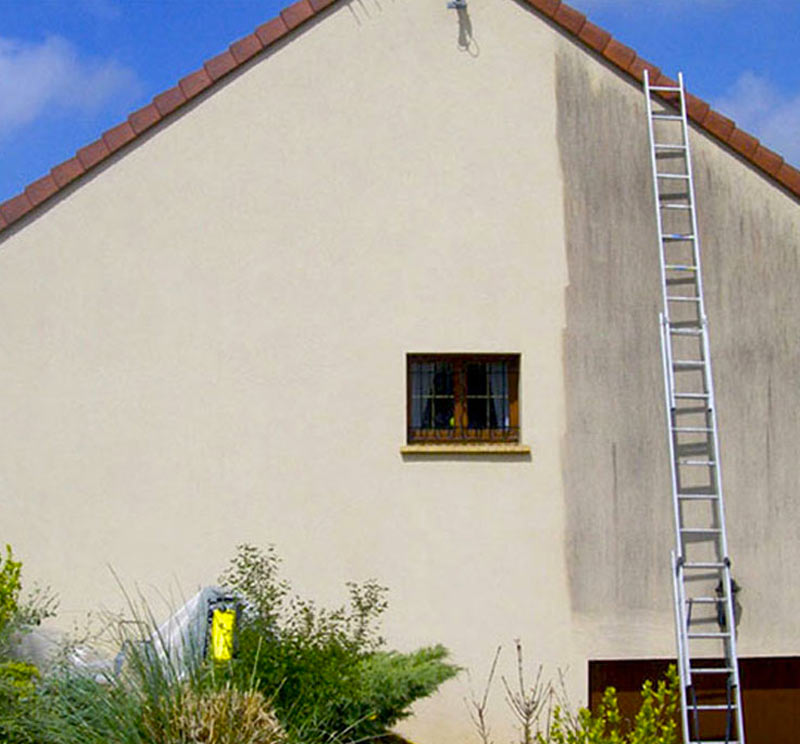 Nettoyage et ravalement peinture façade - PROSIM  COUVREUR 72  : Artisan peintre sur le Mans …Sarthe (72). Nettoyage façade et traitement anti-mousse. Ravalement peinture façade et pose de bardage sur le Mans …Sarthe (72)