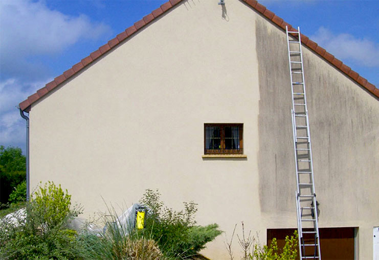Nettoyage et ravalement peinture façade - PROSIM  COUVREUR 72  : Artisan peintre sur le Mans …Sarthe (72). Nettoyage façade et traitement anti-mousse. Ravalement peinture façade et pose de bardage sur le Mans …Sarthe (72)